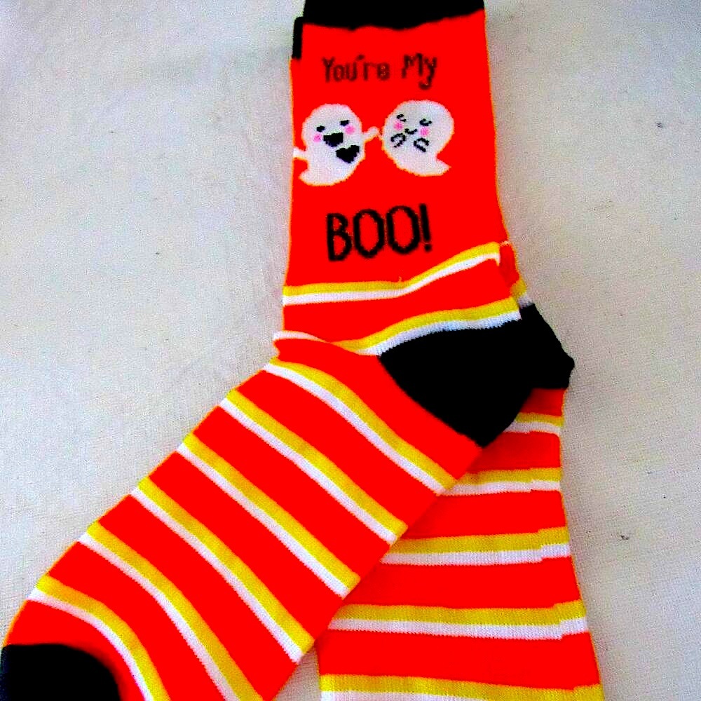 HALLOWEEN CREW SOCKS Will Fit SHOES 4-10 WOMEN'S OR GIRL'S  GLOW IN THE DARK